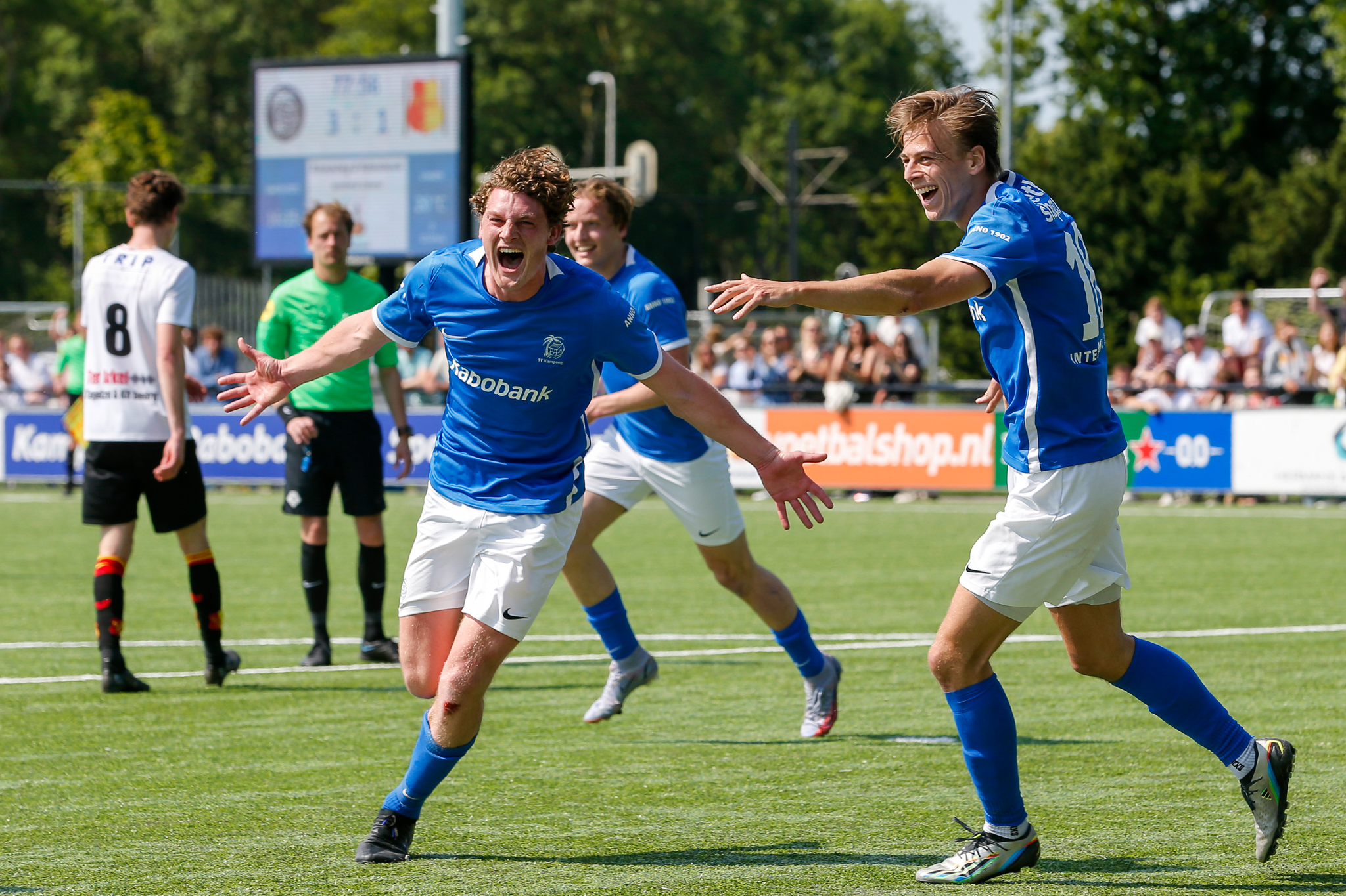 Kampong wint de districtsbeker!